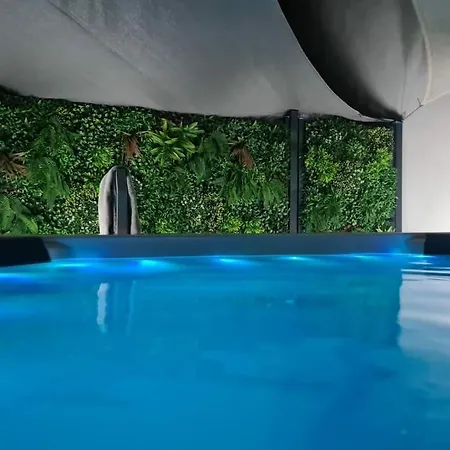 T3 Avec Jacuzzi Prive Exterieur